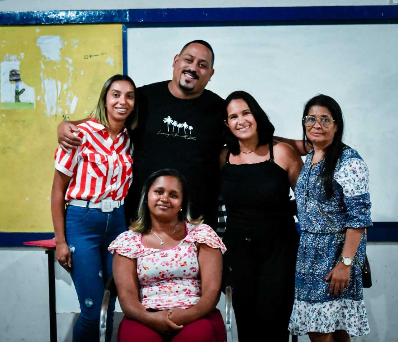 Camacã: Prefeitura realiza oficina de corte de cabelo para alunos da EJA

